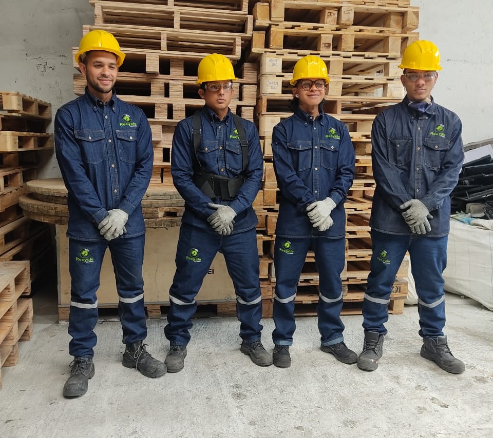 Equipo de Recycle Colombia SAS ESP